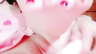 【69堂午夜视频】呆萌眼镜小妹妹，纯天然无毛粉穴，振动棒暴力自慰，紧致小穴猛捅，搞得湿湿