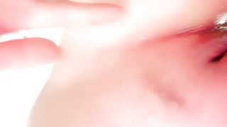 【69堂午夜视频】西奶带闺蜜伺候大哥玩双飞，全程露脸一起舔弄大鸡巴，淫声荡语让大哥轮草抽插，高潮不断冒白浆精彩又刺激