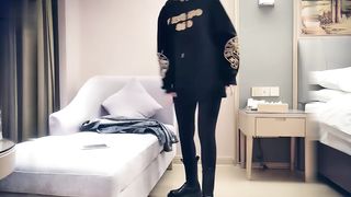 【69堂午夜视频】一字马美女，极品身材啪啪浪叫不断