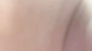 【69堂午夜视频】新下海极品19岁嫩妹，居家睡衣，清纯外表下的粉嘟嘟胴体，小可爱迷倒一众粉丝