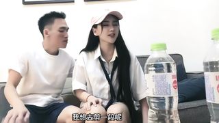 【69堂午夜视频】经典小女主网络不好绷不住听译字幕