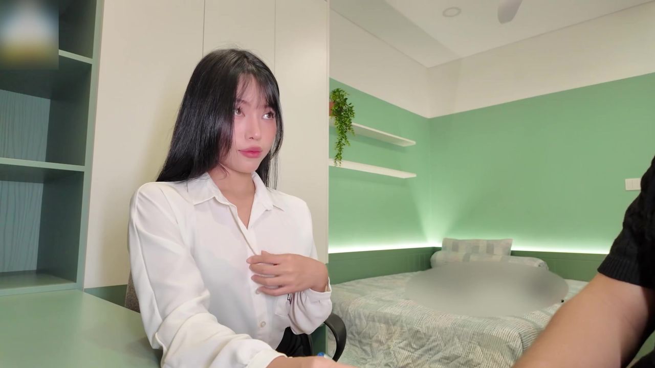 【69堂午夜视频】丰臀越南美女老师勾引学生啪啪后入