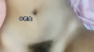 【69堂午夜视频】约炮呆萌卡哇伊学生妹听话被操哭居家狠干白丝美腿妹妹内射3次