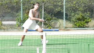 【69堂午夜视频】与女友网球比赛后大汗淋漓正是发泄的好时机