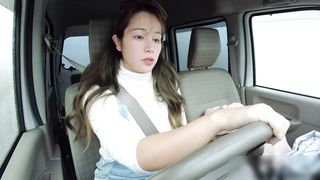 【69堂午夜视频】面包车野战大奶女友精液混着白浆流出来