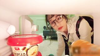 【69堂午夜视频】韩国旅游色情乱交爆干眼镜黑色过膝袜导游