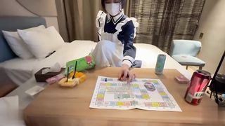 【69堂午夜视频】网红反差嫩妹淫荡飞行棋输了就要被大肉棒狠狠插穴