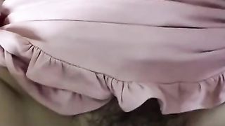 【69堂午夜视频】表姐夫去外地出差后好色表弟勾引表姐偷情假装按摩实则脱下裤子爆操内射表姐