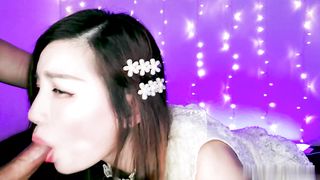 【69堂午夜视频】女同事KTV勾引我操她